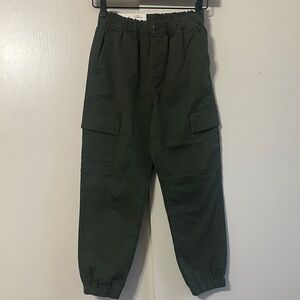 Uniqlo Kids Cargo Joggers 9-10 Olive NWT